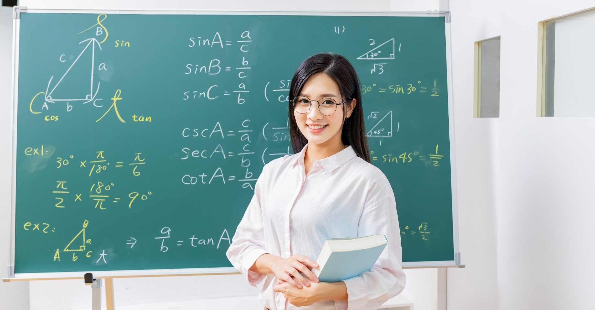 So Sánh Thạc Sĩ LL&PPDH Môn Toán Và Thạc Sĩ Toán Học